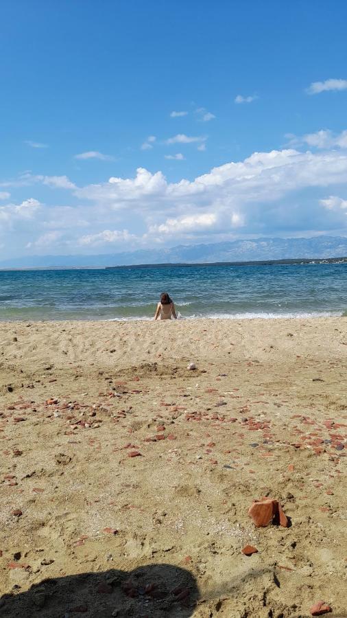 B & R Summer Breeze Apartments Nin Esterno foto