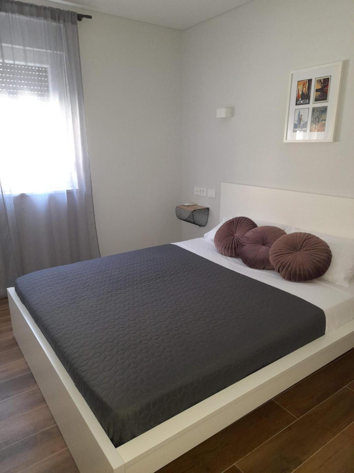 B & R Summer Breeze Apartments Nin Esterno foto