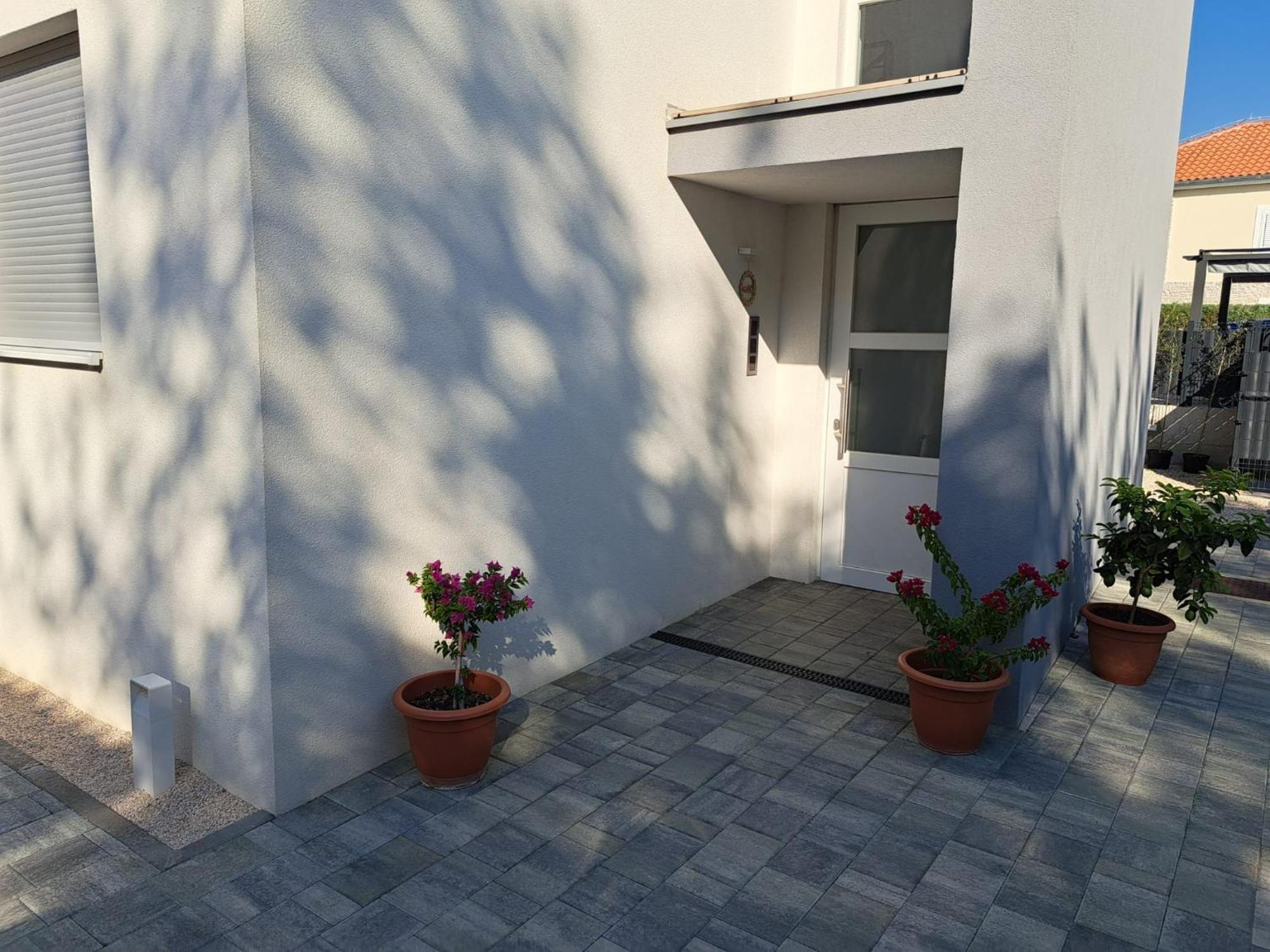 B & R Summer Breeze Apartments Nin Esterno foto