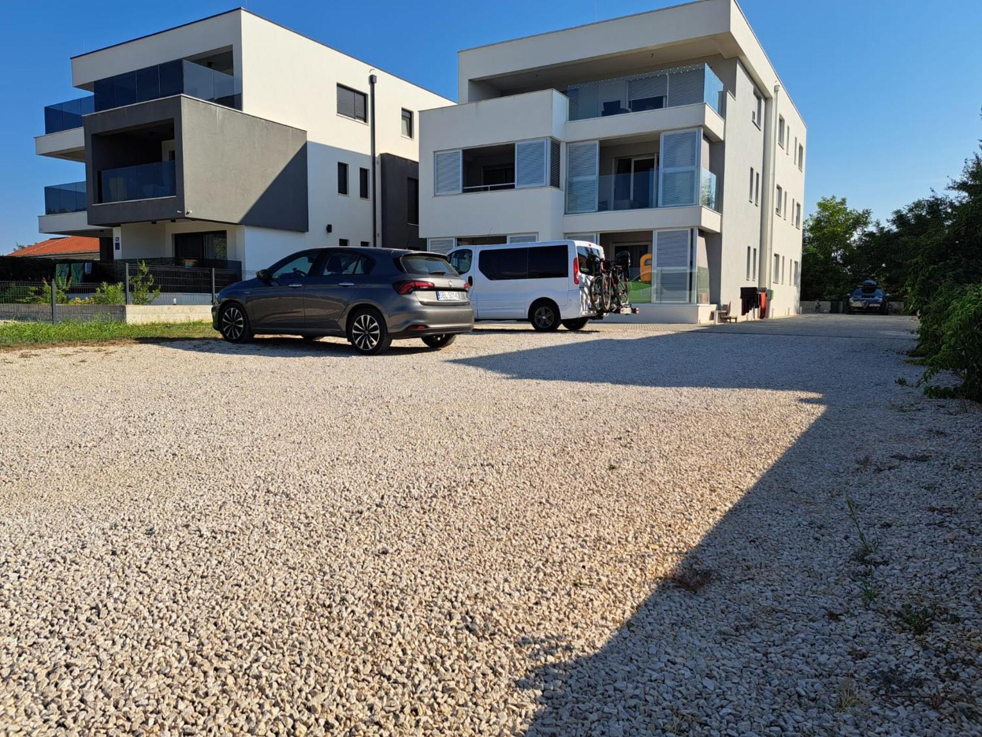 B & R Summer Breeze Apartments Nin Esterno foto